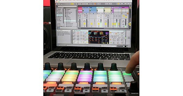 Jual Akai APC 40 MKII Midi Controller for Ableton Live